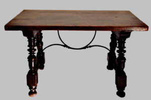 Mesa Española Zamorana de nogal. S. XVI