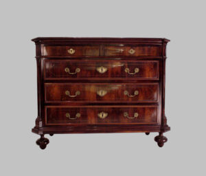 Mahogany Majorcan  Church Commode with bone marquetry. Louis XIII.  C.1690