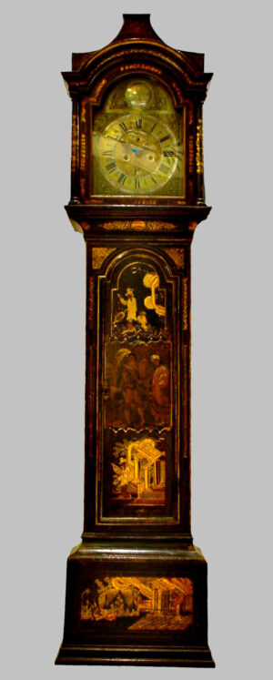 Reloj de Antesala Chinoiserie de madera ebonizada. Influencia Francesa.  C.1720