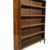 Pareja Librerías estrechas Luis XV de madera de nogal, con cuatro estantes y sobre de mármol. S. XVIII