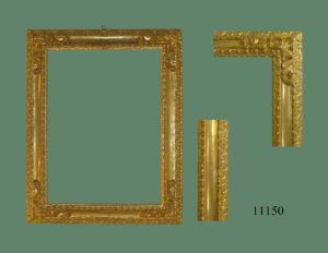Marco de talla dorado con oro fino con tallas en las cuatro esquinas. Punteado. S. XVIII