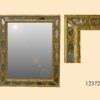 Marco de talla dorada con oro fino y rodeado de 22 espejitos. Italia, S. XVIII