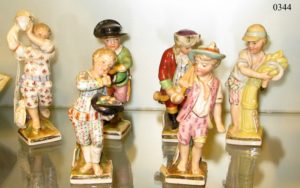 Seis figuras de porcelana Thüringer, Niños. Berlín. S. XIX