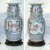 Pareja Jarrones Chinos de cerámica Cantón Famille Rose. S. XVIII