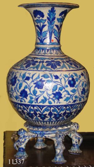 Персидская керамическая ваза, С. XVI