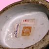 Botella porcelana China, Famille Rose, Emperadores sobre caballos, S. XVIII. Firmado