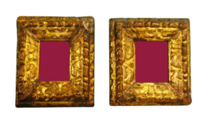 Пара размеров рамы, позолоченные. С. XVII
