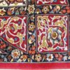 Alfombra Isfahan Antigua, firmada. Medidas: 185 x 119 cm.