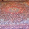 Alfombra Tabriz Antigua. Medidas: 298 x 370 cm..