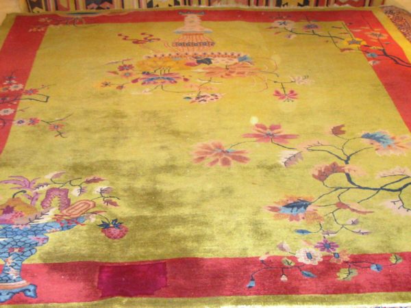 Alfombra Antigua Pekín, China. Medidas: 346 x 274 cm.