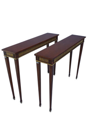Pareja Consolas Estilo Luis XVI