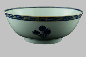 Pair of Chinese Porcelain Bowls