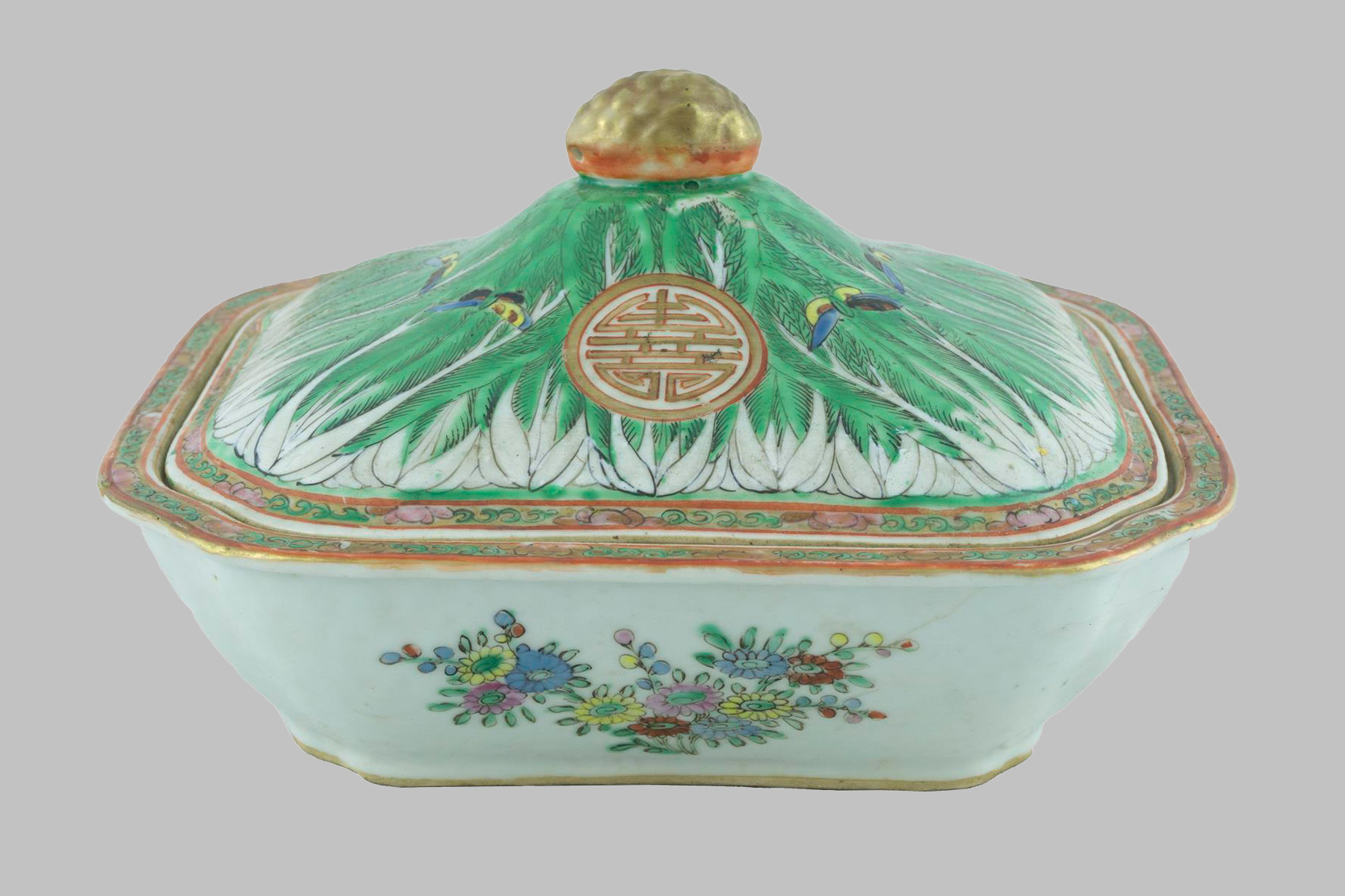 Canton Porcelain Tureen - Image 4
