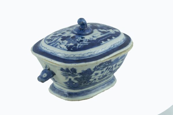 Canton Porcelain Tureen - Image 4