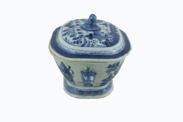 Canton Porcelain Tureen - Image 5