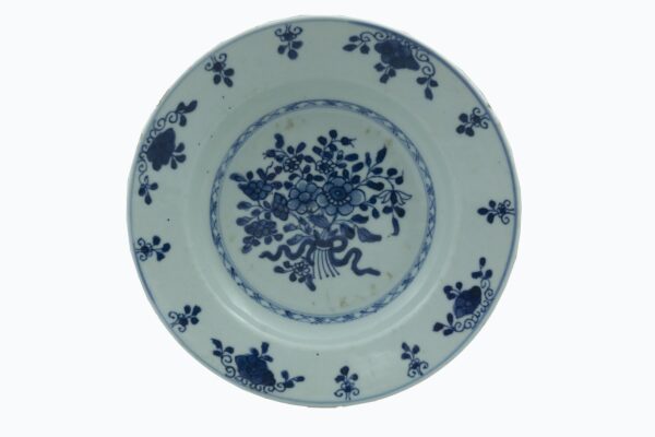 Tres Platos de Porcelana Cantón