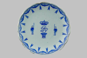 Chinese Porcelain Fruit Bowl