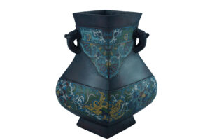 arrón Chino de Bronce Esmaltado Cloisonné con Motivos Florales y Étnicos – Siglo XVII