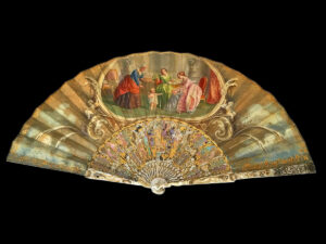 Abanico Luis XVI con Varillas de Nácar y Oro Fino – Personajes Pintados a Mano, Siglo XVIII
