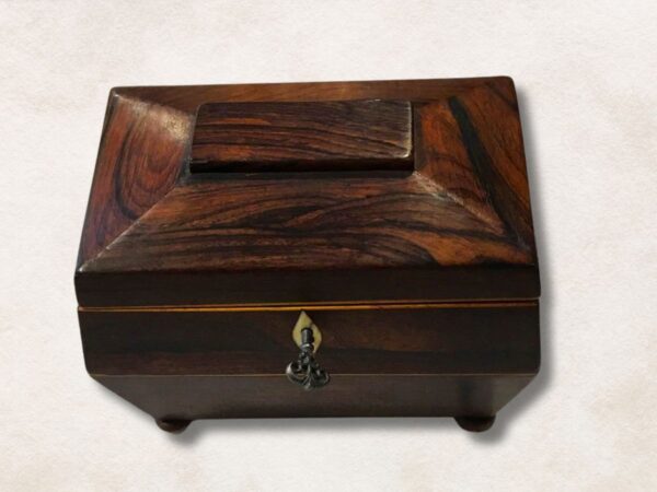 Caja de Té de palorrosa.