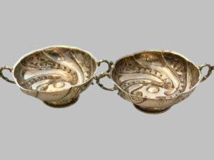 Pareja de Fruteros de Plata Georgianos