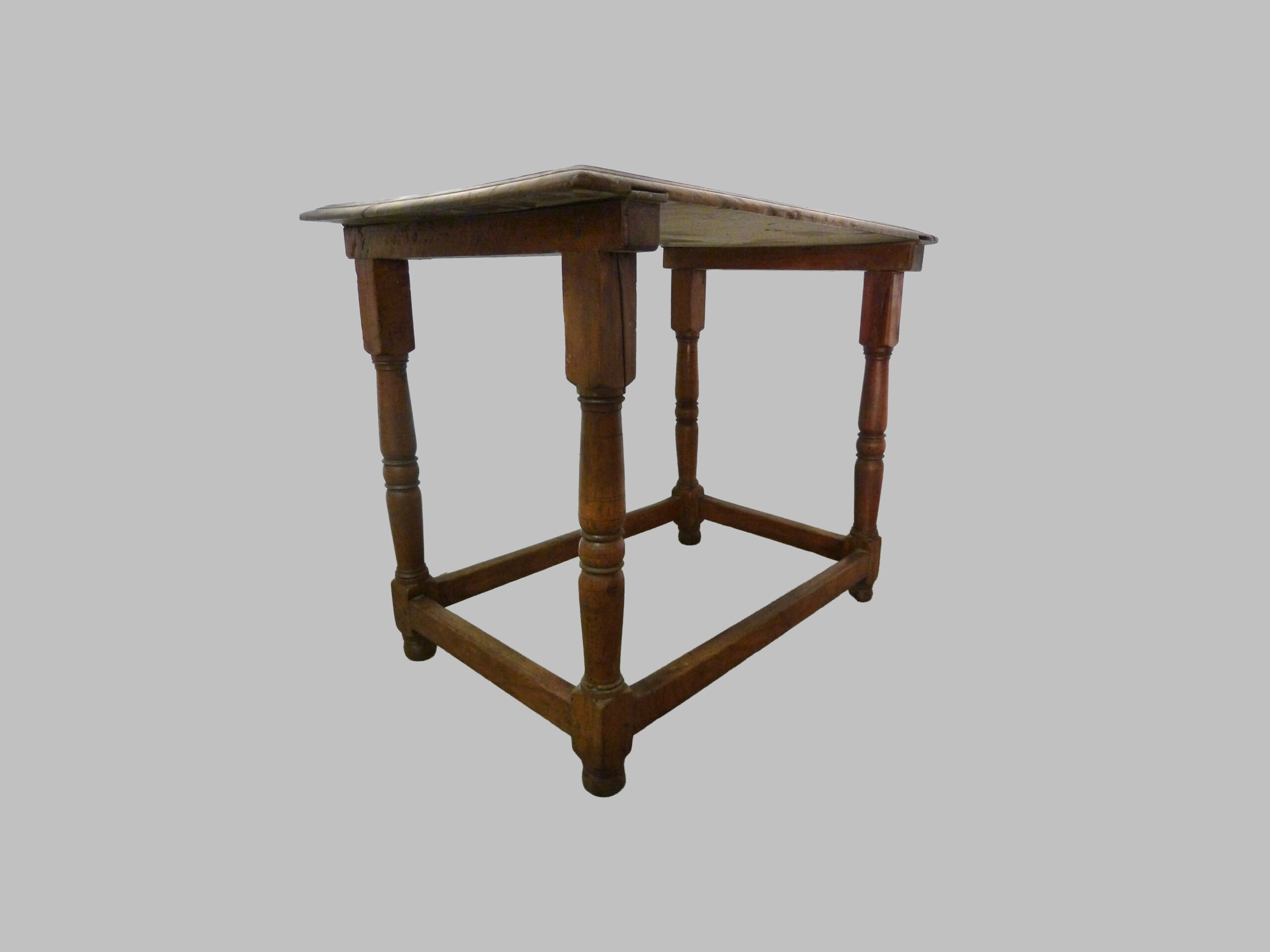 Mesa Baja Bufet de Nogal Siglo XVII - Imagen 2