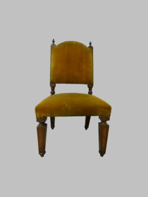 Sillita Enana de Nogal – Carlos IV, c. 1780-1790