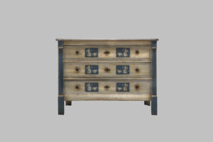 Cómoda Luis XVI Lacada en Blanco – Siglo XVIII