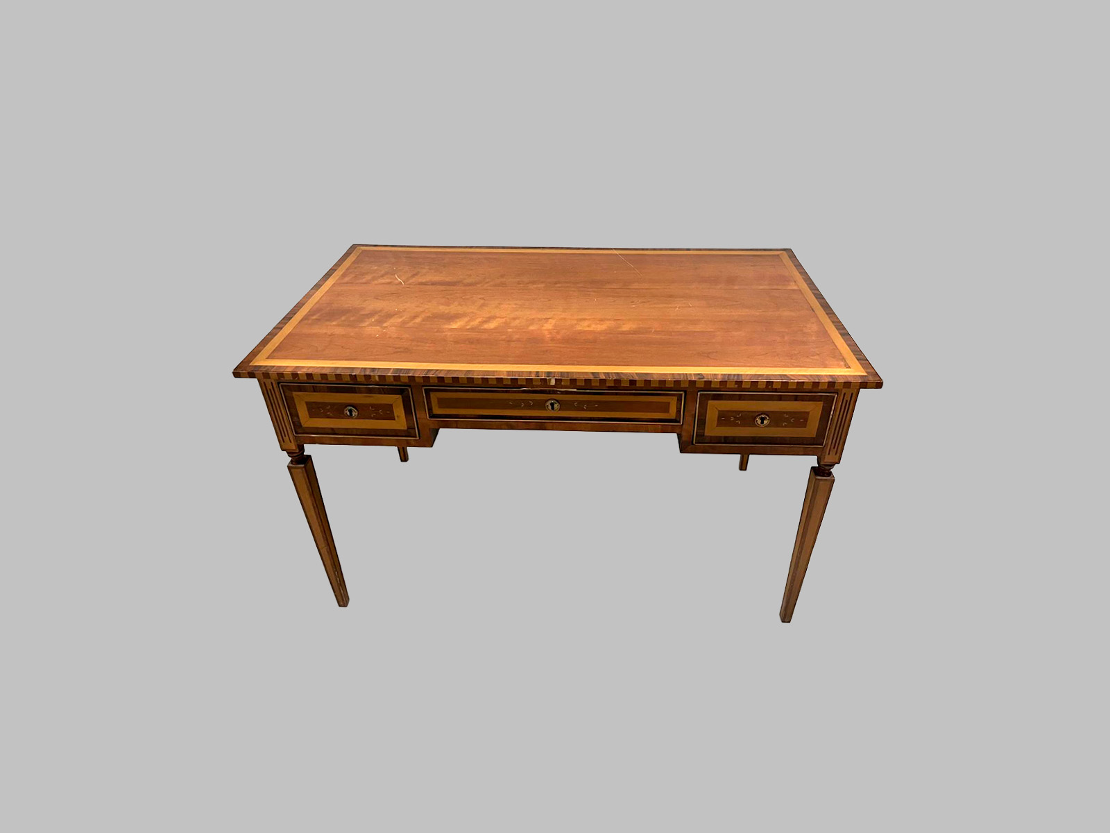 Mesa de Despacho Estilo Carlos IV en Nogal y Limoncillo — изображение 2