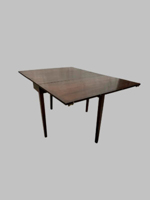 Mesa de Comedor con Alas Largas de Caoba – Estilo Regency, c. 1800