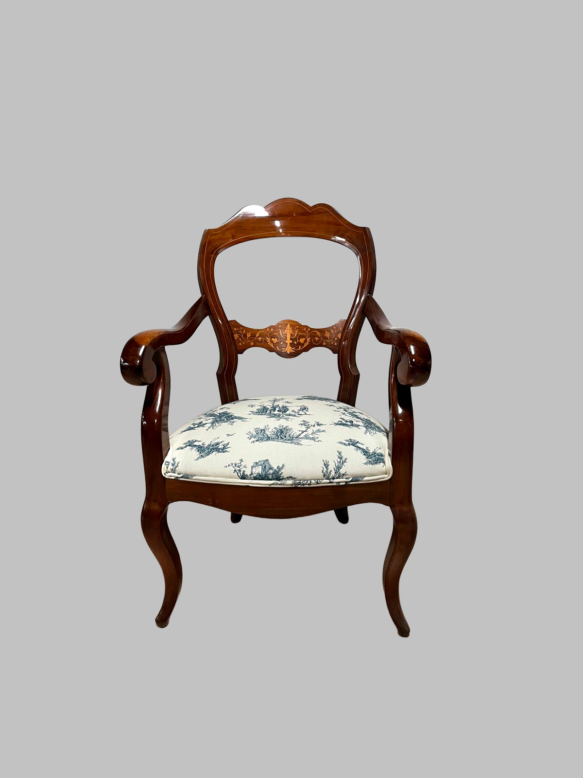 Sillón Estilo Paridora Isabelino de Caoba con Tapicería – Siglo XIX