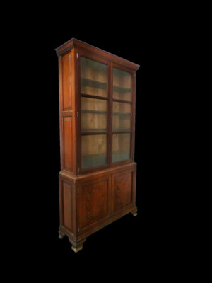 Vitrina de Pino Norte – Siglo XIX