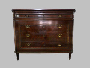 Cómoda Luis XVI de Nogal – Francia c. 1780