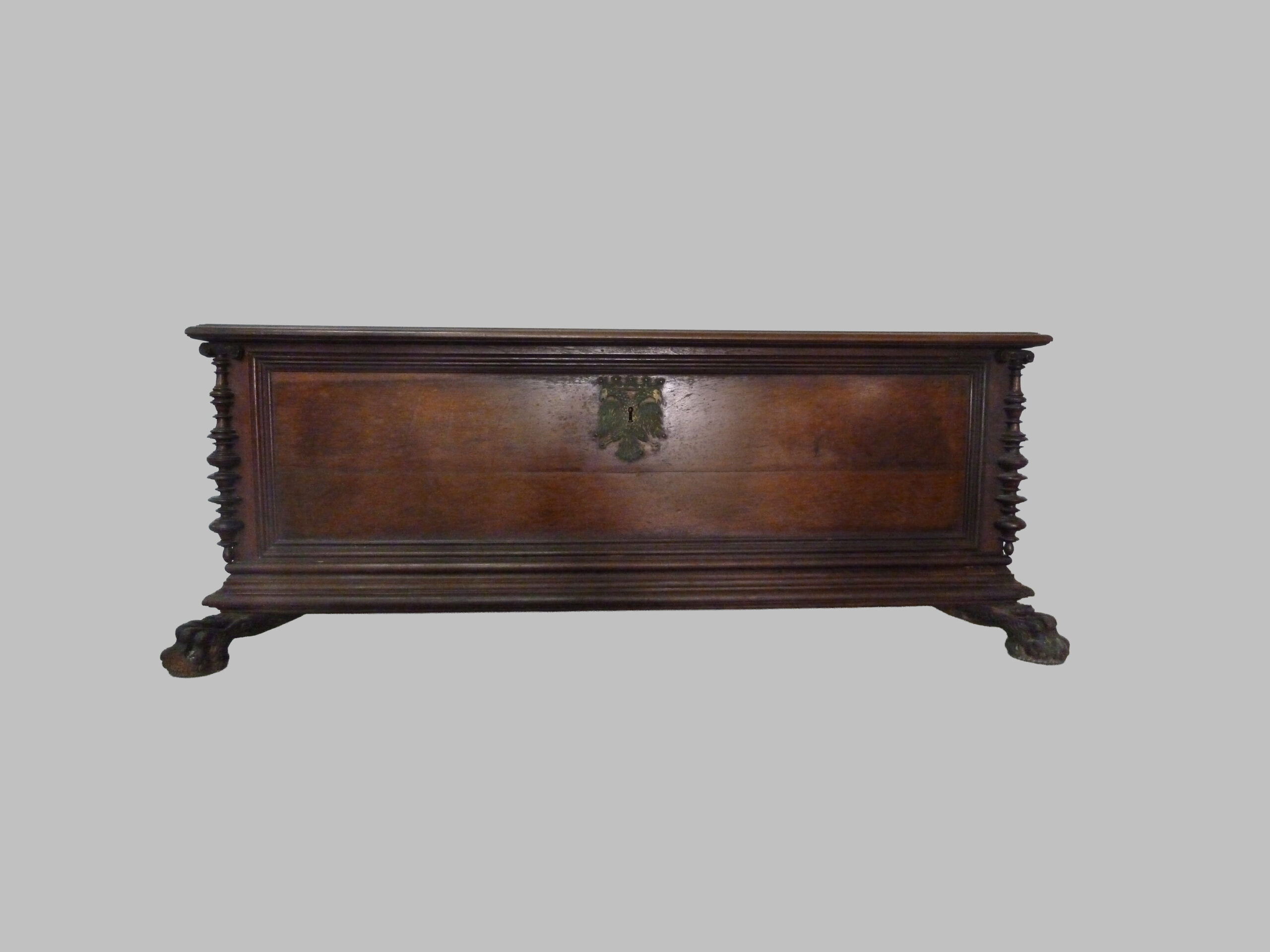 Arcón Mallorquín de Nogal – Siglo XVII — изображение 2