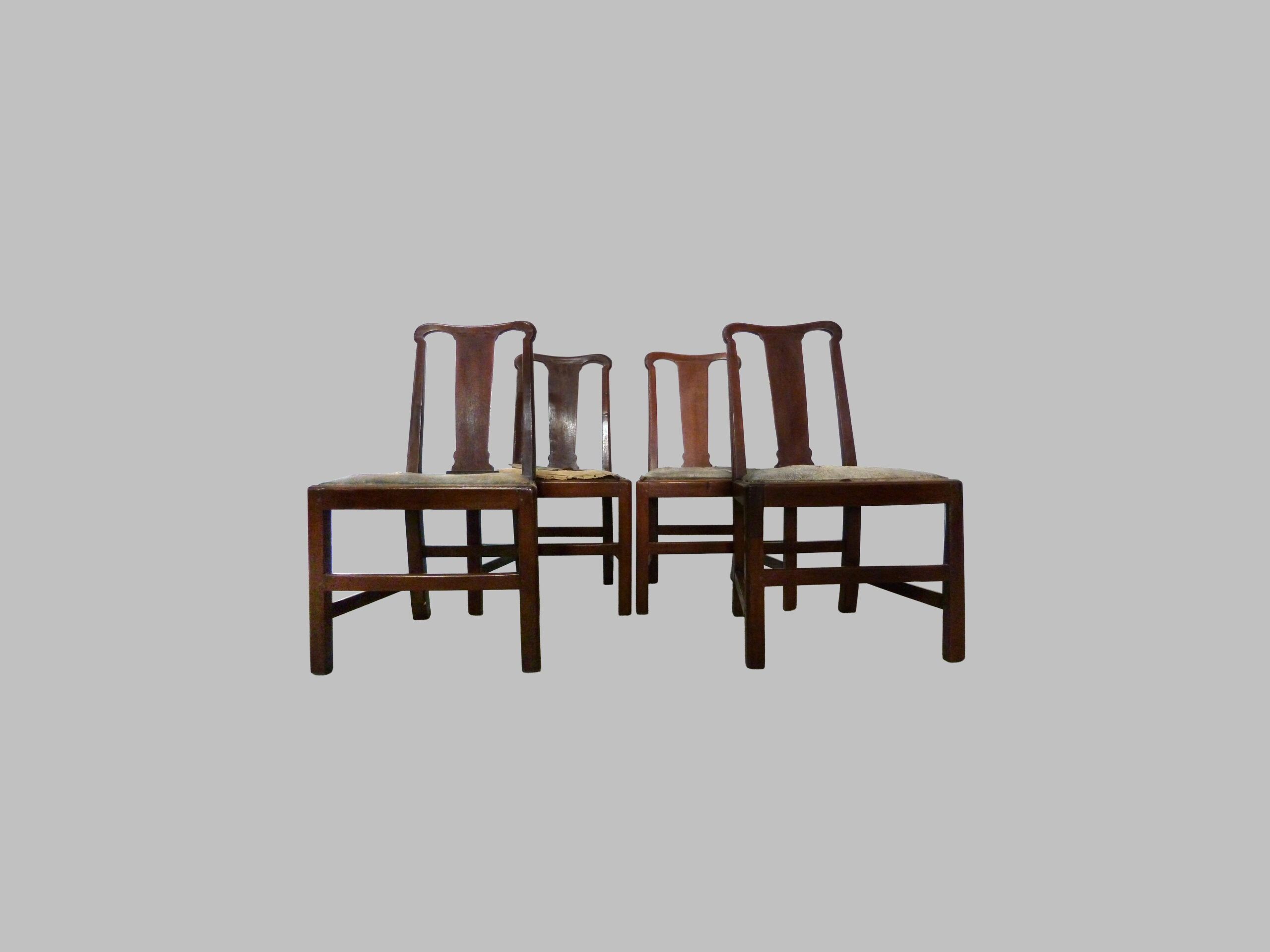 Conjunto de 4 Sillas Inglesas Chippendale de Caoba – Siglo XVIII