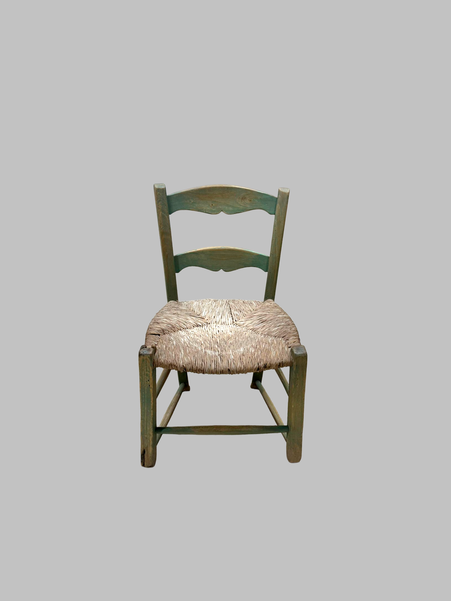 Silla Baja Verde con Respaldo Curvado y Asiento de Bova